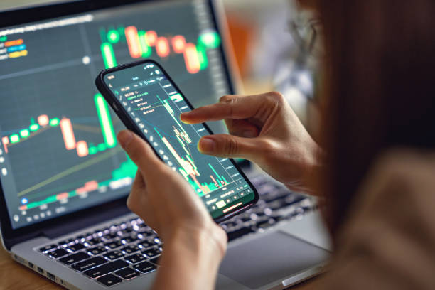 long-term vs short-term crypto investing